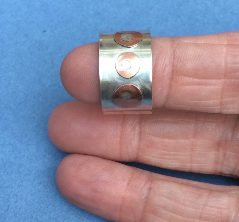 18k Gold Rivet Ring