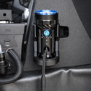 Base de carga diseñada para ser compatible con la linterna Olight Marauder 2