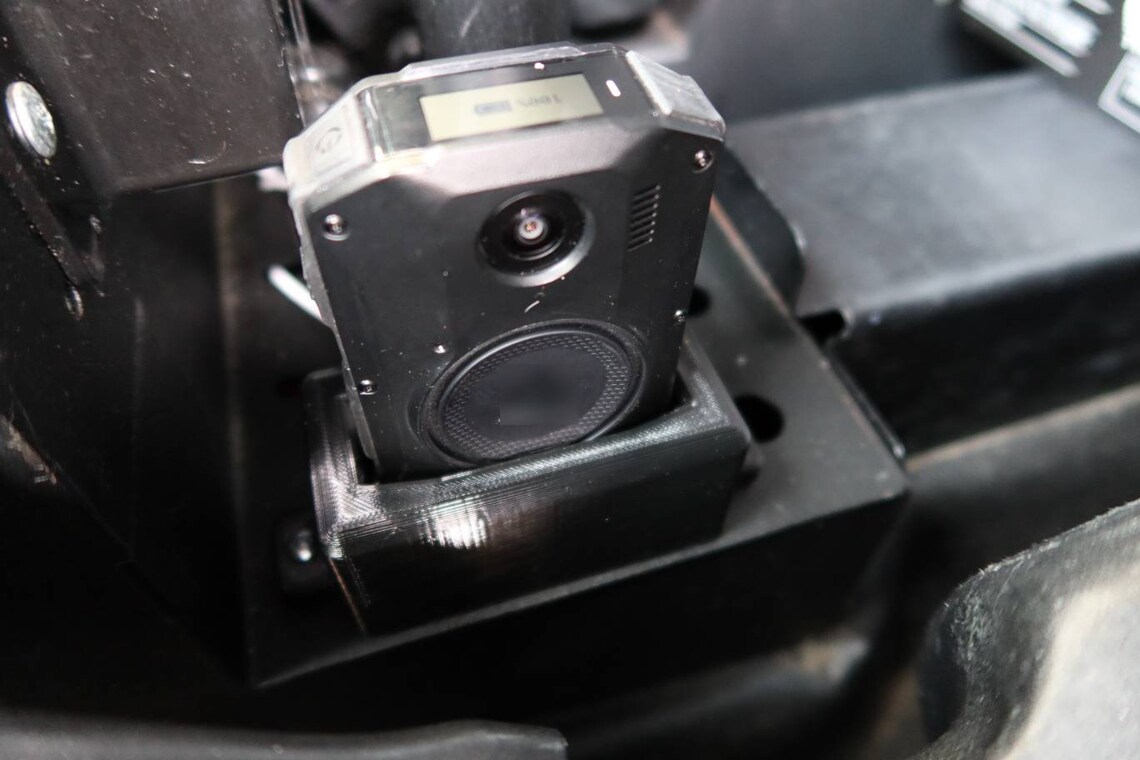 Body worn camera charging dock designed to fit Axon BWC Etsy 日本