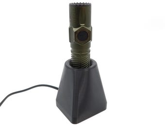 Base de carga magnética para linternas Olight Warrior Ultra y Warrior 3s / Soporte seguro para vehículo y escritorio