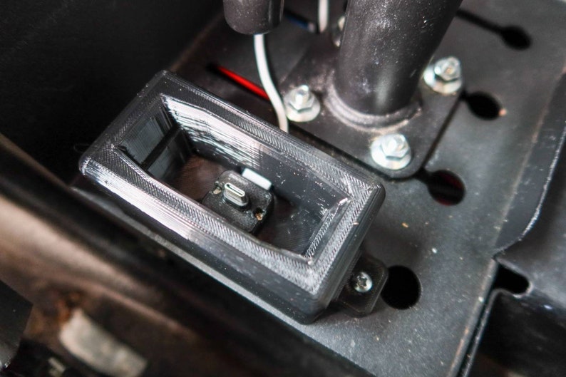 Body worn camera charging dock designed to fit Axon BWC Etsy 日本