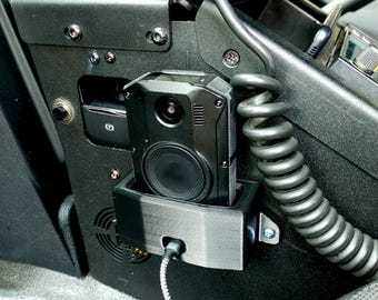 Base de carga para cámaras policiales – Compatible con Axon Body 3 y 4 – Soporte vertical para vehículos patrulla