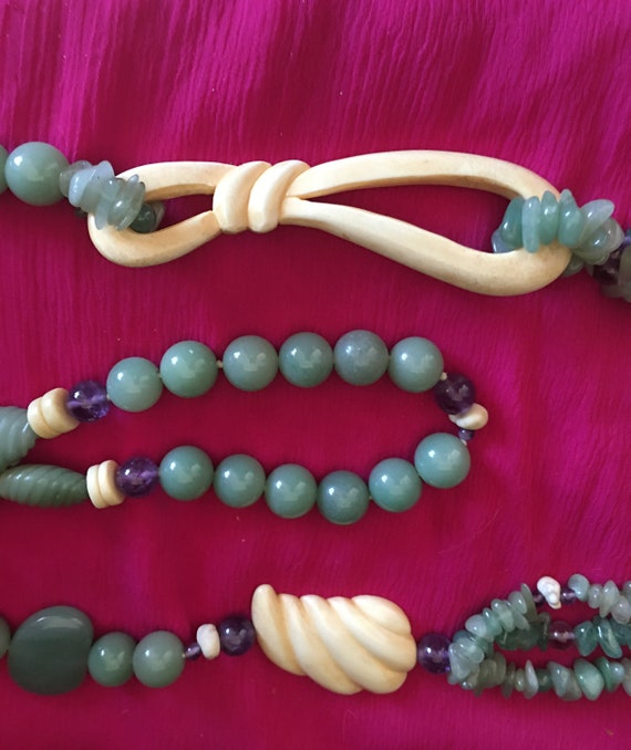 36" Stone, Bakelite, and Purple Glass Bead Neckla… - image 3