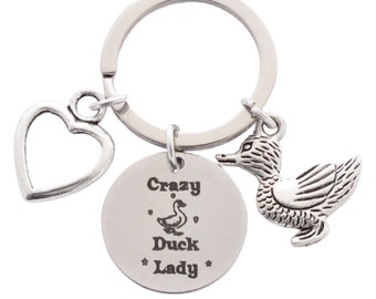 Souvenir fou - « Crazy Duck Lady » - Pendentif 20 mm - Porte-clés