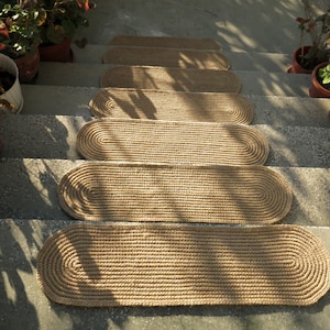 Handgefertigte gehäkelte Jute-Treppenstufen | Benutzerdefinierte Größe Oval Teppiche | Umweltfreundliche Step Pads | Natürliche Matten für drinnen und draußen / 100% natürliche Materialien