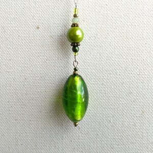 Spring Green Glass Bead Pendulum for Dowsing and Energy Clearing
