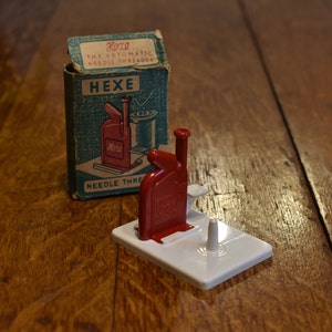 Vintage Hexe Needle Threader