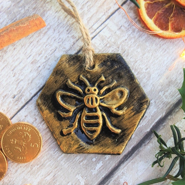 Bee Charm, Wedding Favour, Wedding Gift, Bouquet Charm, Christmas Beeble