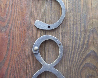 Art House Numbers / Iron House Numbers / Door Numbers / Metal house numbers / Address numbers / House Number Vertical  / Rustic decor