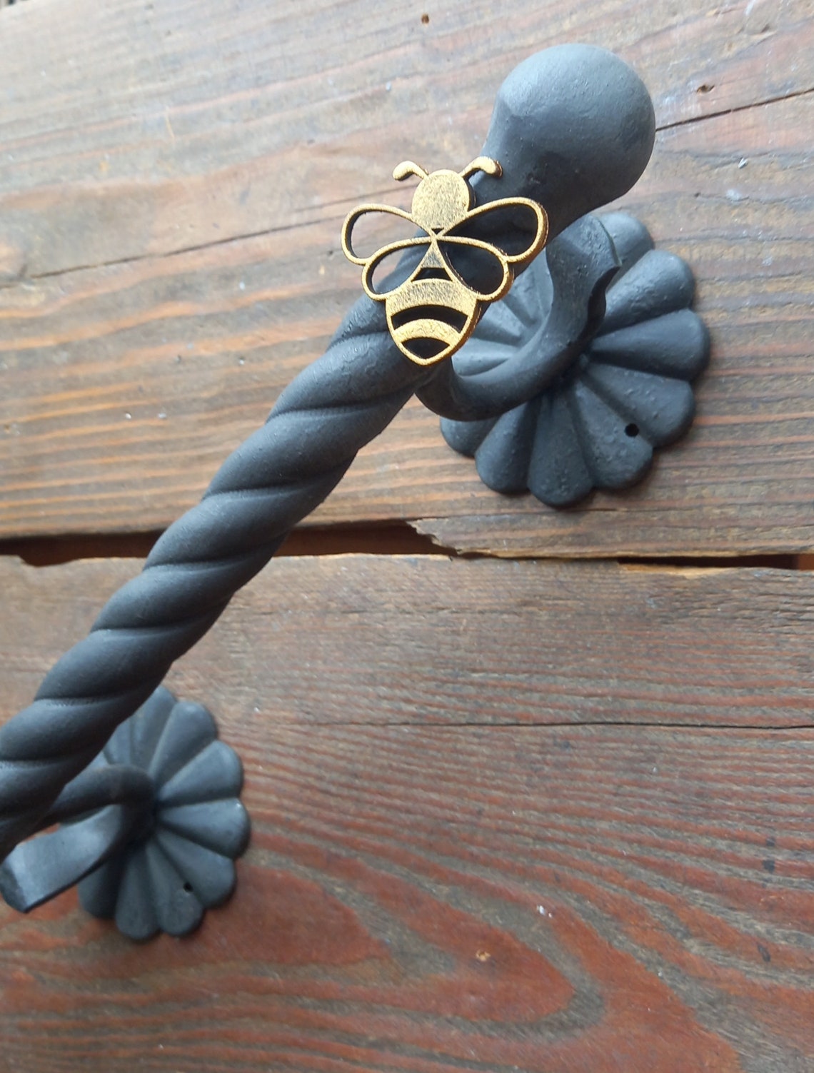 Designer's Iron Handle With Bee /antique Style Handles/barn Door ...