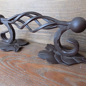 Designer&#39;s Iron Handle / Antique Style Handles / Barn Door Hardware / Barn Door Handle / Door Pull / Door Pull Heavy Duty / Rustic Knobs