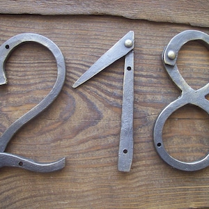 Designer Hausnummern /Hausnummern Eisen 13cm/Tür Zahlen /Metall Hausnummer/Adressnummern/Schild Wohnung Zimmernummer/Rustikales Dekor