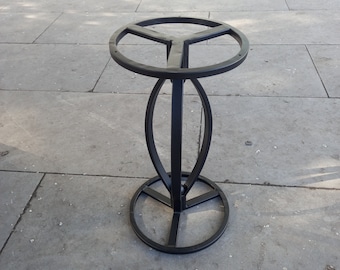 Elegant table base / table legs / coffee table legs / metal table legs / pedestal table base / table