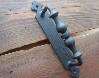 Designer's Iron Handle / Antique Style Handles / Barn Door Hardware / Barn Door Handle / Door Pull / Door Pull Heavy Duty / Rustic Knobs