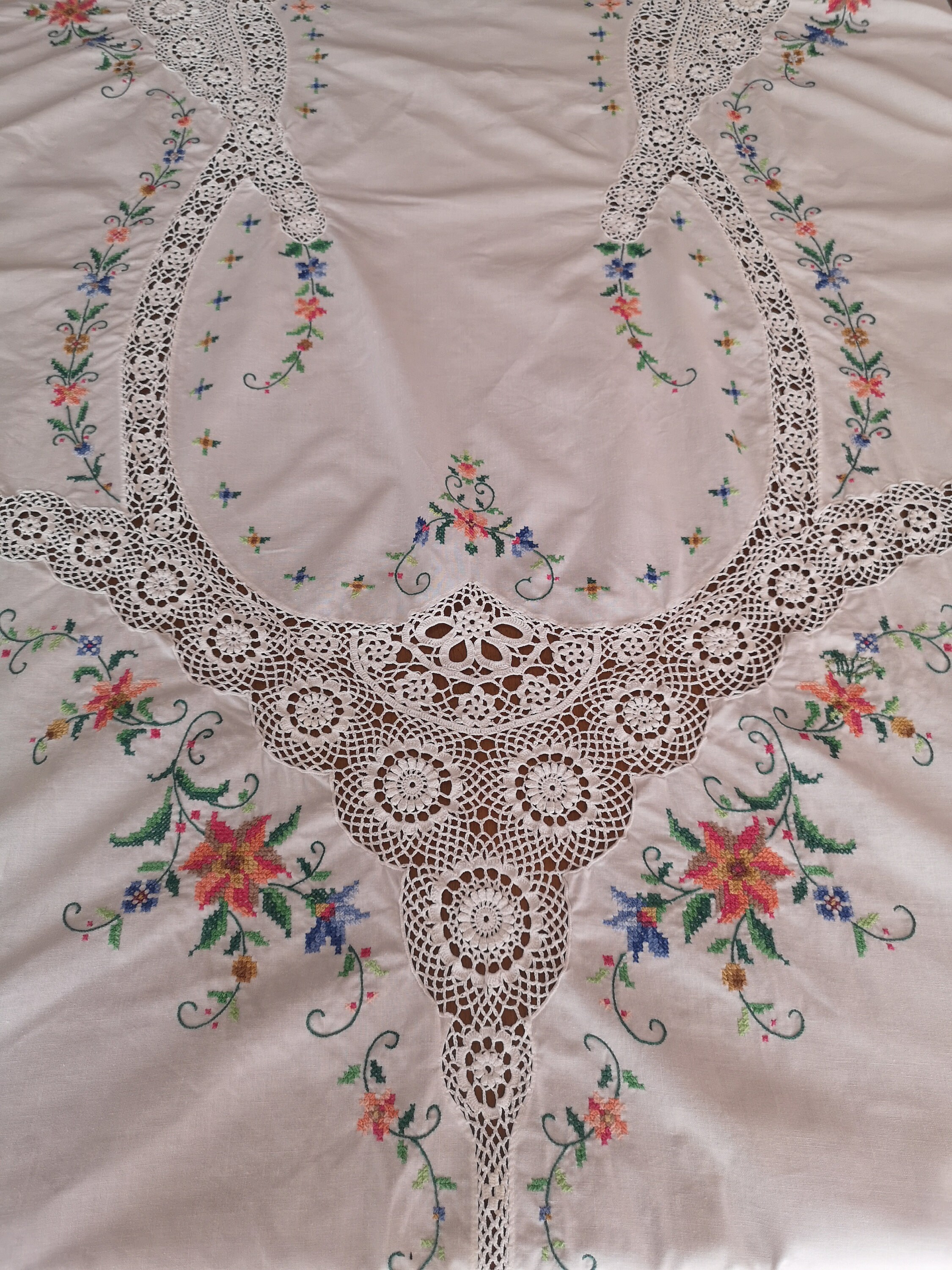 Beautiful Vintage Handmade Cross Stitch and lace Tablecloth  Rectangular.