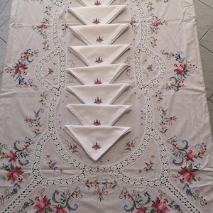 Linda toalha de mesa vintage artesanal em ponto cruz retangular