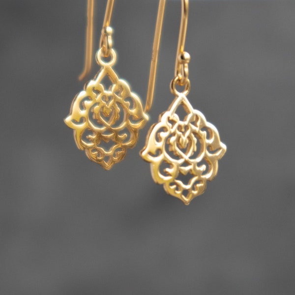 Gouden Dangle & Drop Oorbellen, kleine Boho oorbellen, Marokkaanse filigraan oorbellen, cadeaus voor vrouwen