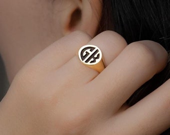 Custom Signet Ring Women In Gold & Sterling Silver, Double Initial Ring, Engraved Monogram Ring, Gifts for Her