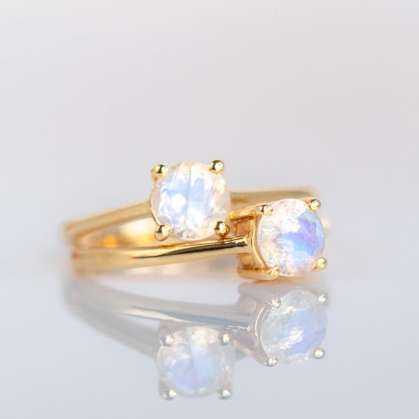 Moonstone Ring, Gold Ring, Rainbow Moonstone Ring, Engagement Rings for Women, Blue Moonstone Ring, Gold Stacking Ring Size 5 6 7 8