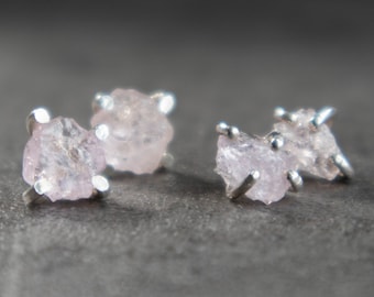 Raw Morganite Earrings Studs in Silver and Gold, Morganite Raw Crystal Jewelry, Raw Pink Stone Earrings for Women, Gift for Her