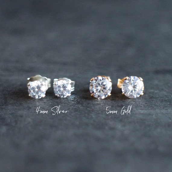 Diamond Earrings | Buy Diamond Studded Earrings Online | ORRA
