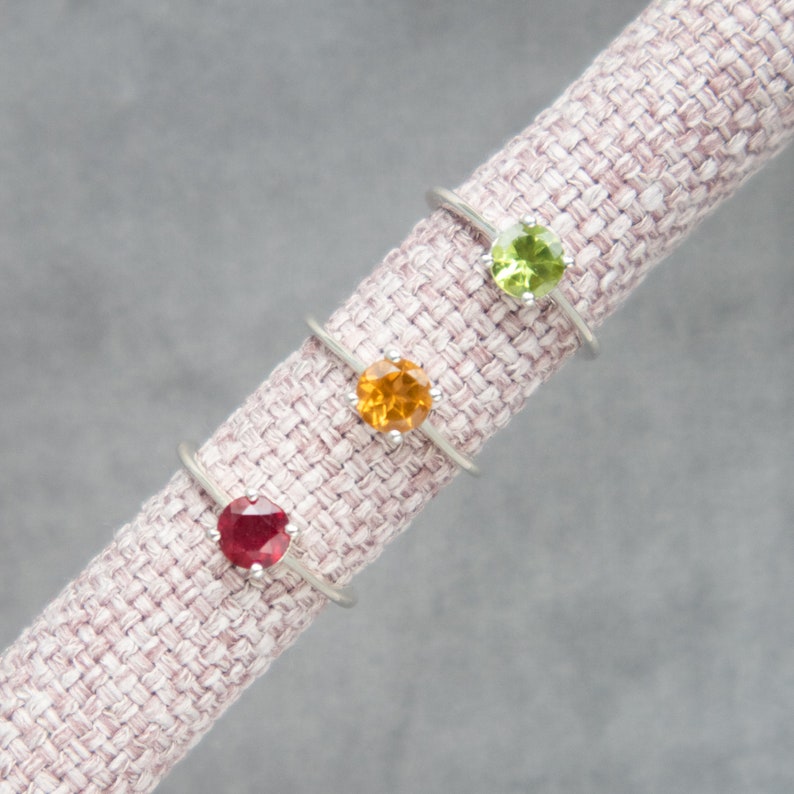 Green Stone Rings for Women Peridot Ring Natural Stone Ring Sterling Silver Ring Ring Size 5 6 7 8 August Birthstone Rings