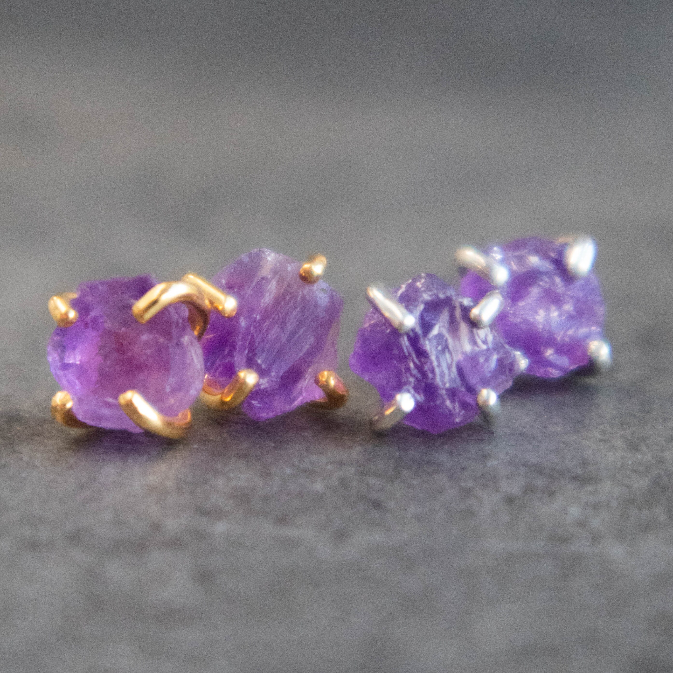 Raw amethyst stud earrings deals