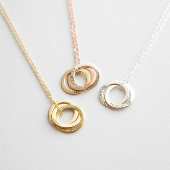 Mum Interlocking Circle Necklace - Etsy