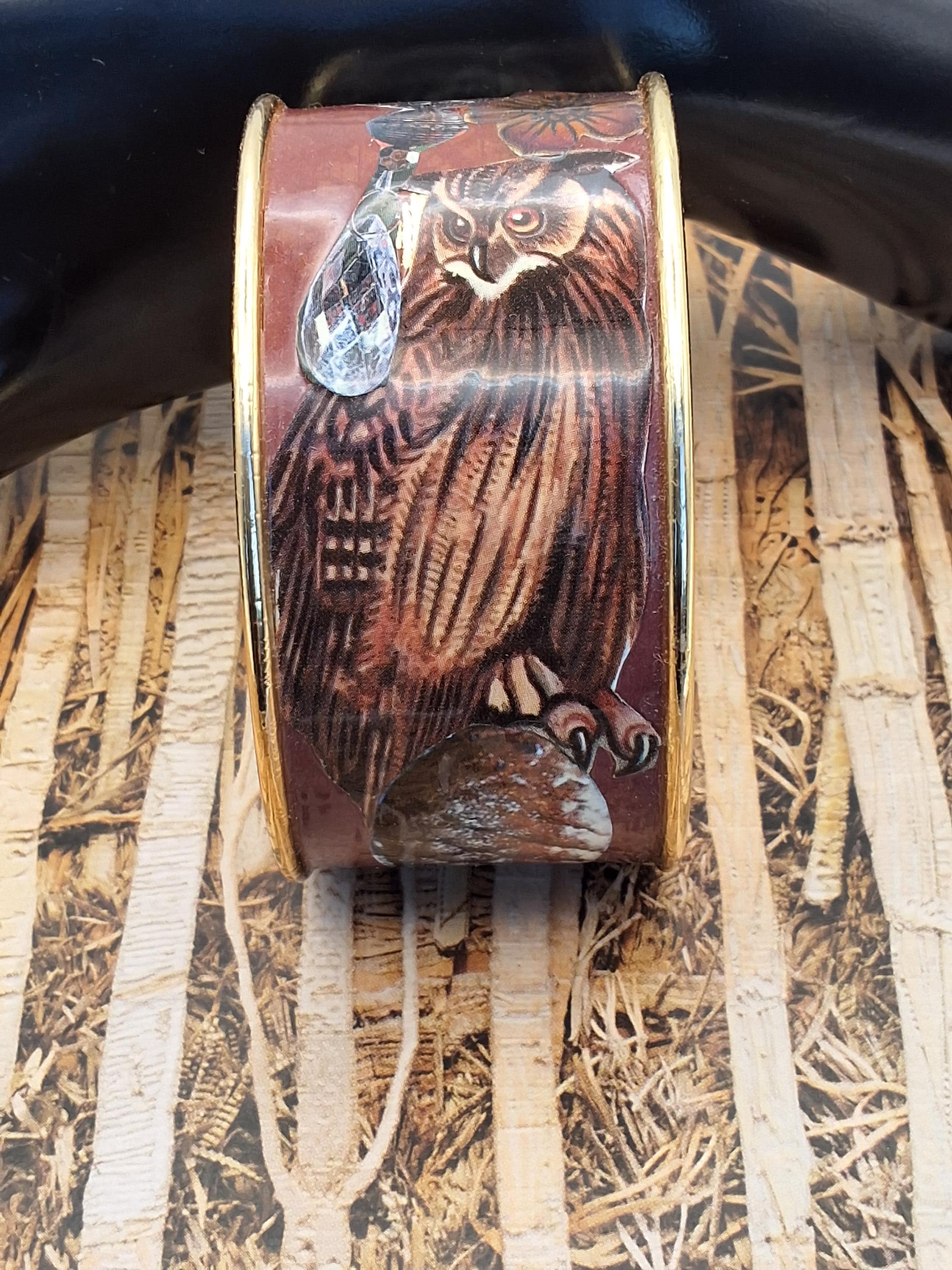 Bracelet manchette laiton dor&eacute;. Hibou ou chouette !