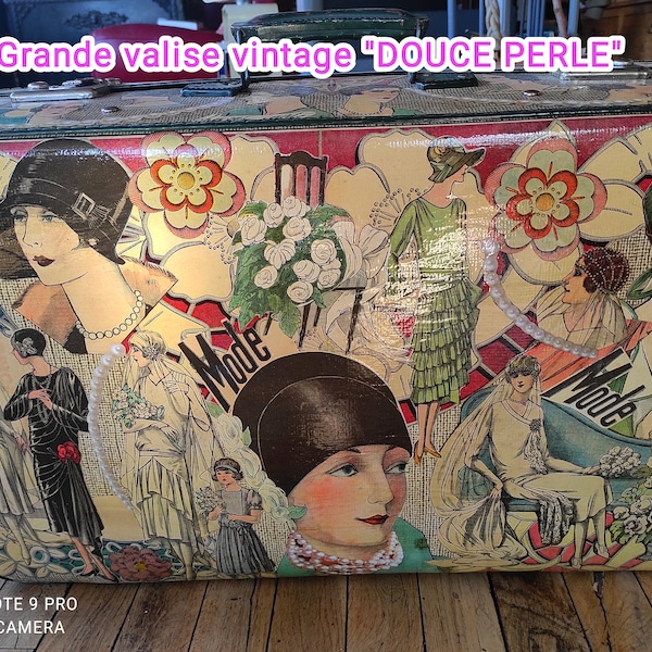 Grande valise vintage collage papier mode femme année 1927 avec bijoux "DOUCE PERLE"