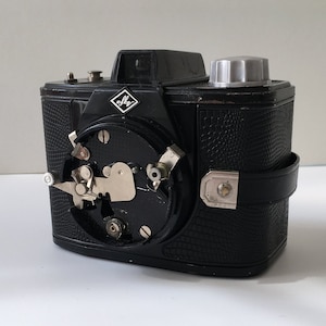 camera obscura // Pinhole camera // 6x9 // Agfa Clack