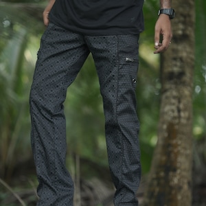 Shri Yantra Black NY Pants Men's Stretchable Screen Printed Pants Geometric Pattern Print Cargo Pants For Men Regular Fit Cotton Cargo Pant