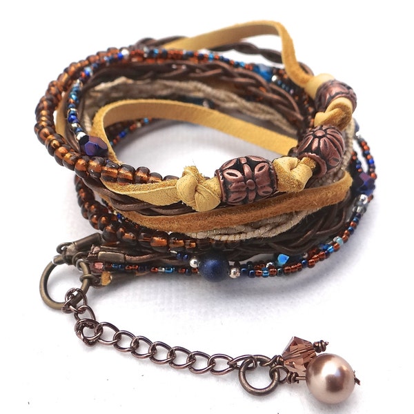 Multi Strand Boho leer Wrap. Gypsy HempTriple Wrap. Indie stijl. Goud & brons gevlochten leer Boheemse Wrap armband. Verstelbare ketting