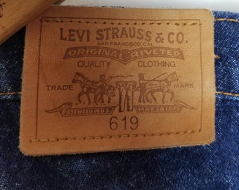 levis leather tag