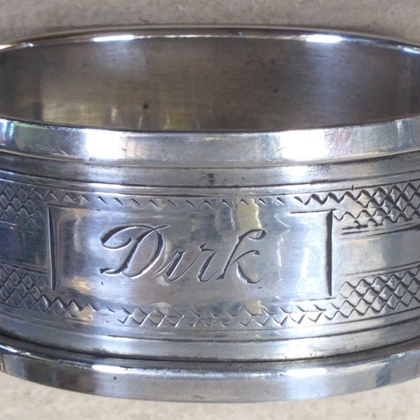 Henry Griffith & Sons sterling silver Napkin Ring c. 1935 "Dirk" engraving