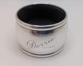 Antiker Serviettenring aus Sterlingsilber und Bakelit mit Gravur ""Dorrie"" d." 1934