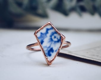 Sea pottery ring, copper ceramic ring, copper pottery ring, alternative engagement ring, electroformed copper ring, crystal ring