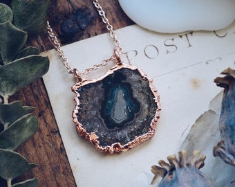 Aura amethyst slice necklace, copper aura necklace, copper electroformed necklace, witchy necklace