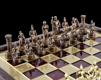 Greek Roman Period Chess Set - Gold and Copper Pawns - Wooden case - Red Board