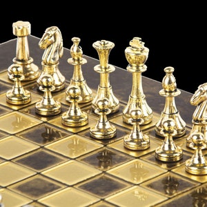 Chess Set - Medium size - Brass and Nickel Pawns - Brown chess Board