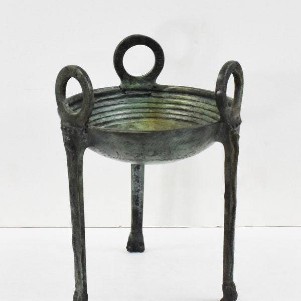 Petit trépied en bronze utilisé comme siège, chaudron, trophée, autel sacrificiel-art grec ancien