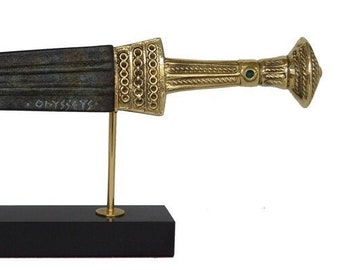 Miecz Odyseusza, Króla Itaki - Greckiego Bohatera Wojny Trojańskiej - Mitologia Starożytnej Grecji - Homer Iliada Odyseja - Brązowy Przedmiot Dekoracyjny z Marmurową Podstawą