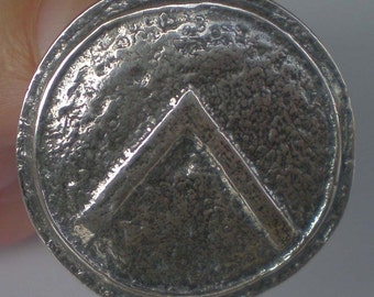 Spartan Shield Silver Pendant - King Leonidas - Ancient Greece - Sparta
