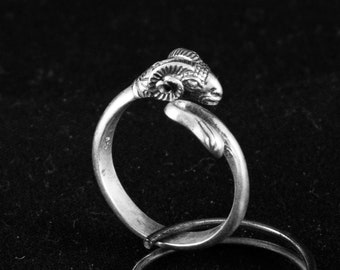 Ram Head Handcrafted 925 Sterling Silver Ring-Size Between Us 6 to 9 -Symbol of Strength,Leadership and Protectiveness-Ancient Greek Motif