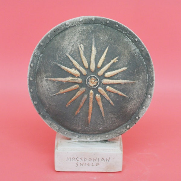 Scudo macedone in miniatura decorato con il sole di Vergina-Stella di Vergina-Alessandro Magno