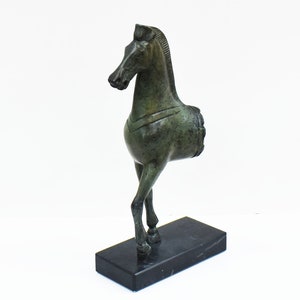 Akropolis Halbe Pferd geschnitzte Bronze-Statue mit Marmorsockel Symbol für Reichtum, Stolz, und Status Akropolis-Museum in Athen Replica Home Decor