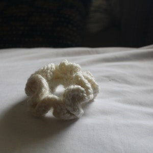 Chunky Ruffle Scrunchie