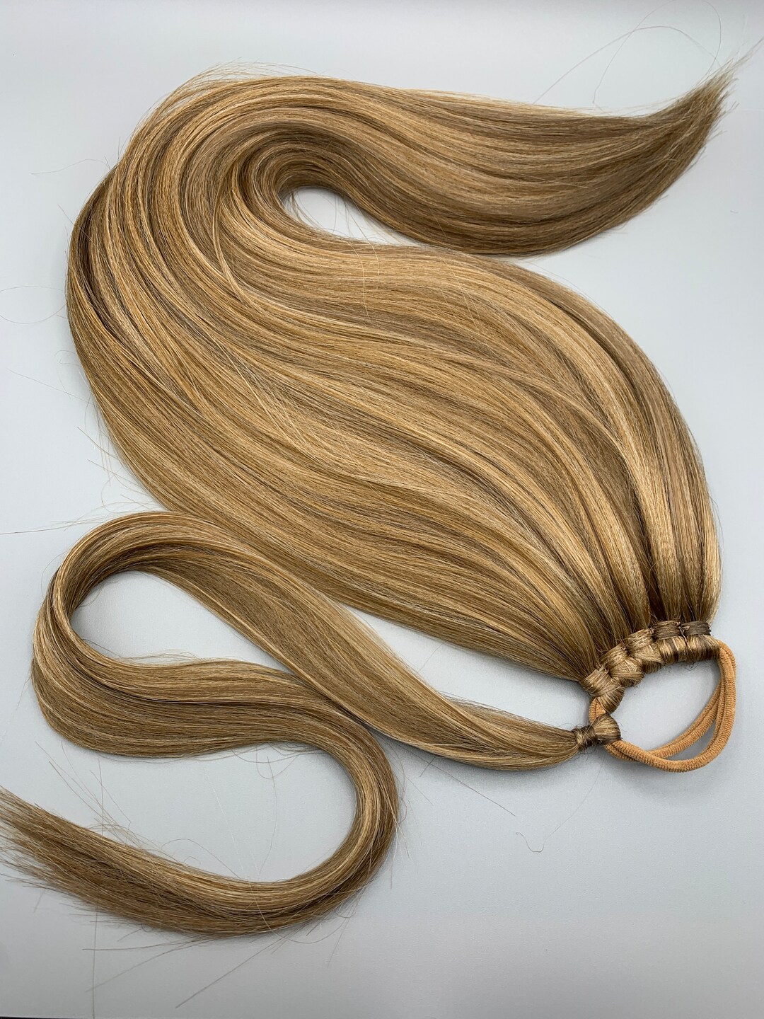 Bronde Straight Ponytail Extension on Elastic Band Kanekalon picture