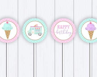 Könnte beinhalten: Vier runde Cupcake-Topper mit pastellrosa und blauem Polka-Dot-Hintergrund. Die Topper zeigen ein Eiswaffel, einen Eiswagen, die Worte "Happy Birthday" und ein weiteres Eiswaffel.