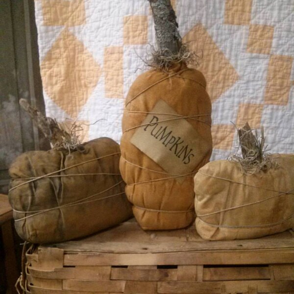 Primitive Pumpkin set Lumpy Pumpkins Harvest Rustic Fall Bowl fillers Halloweeen Faap Hafair Team Haha